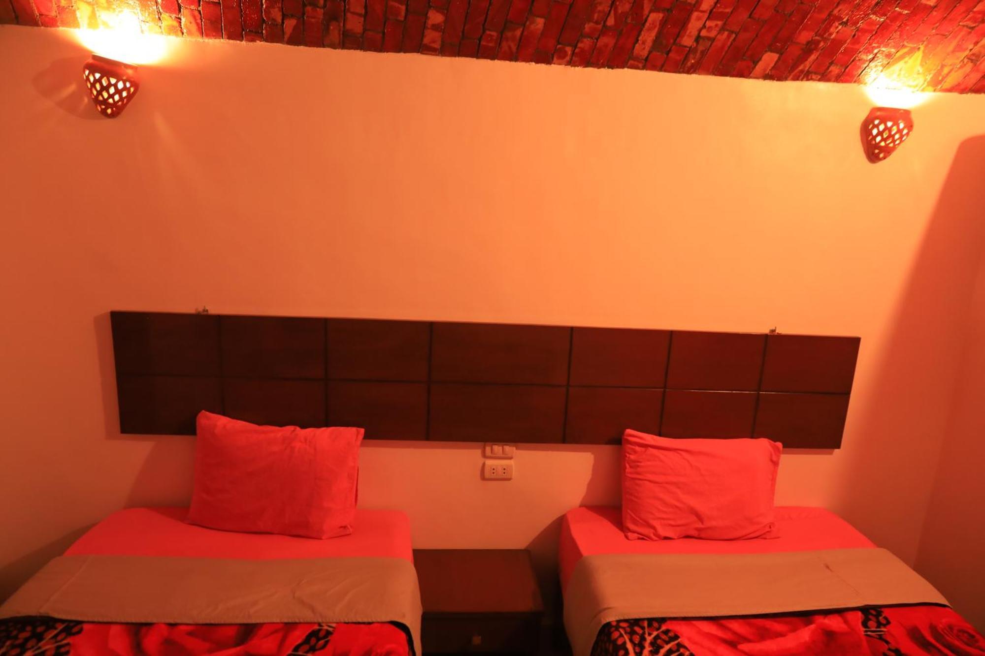 אסואן Jamaica Guest House חדר תמונה