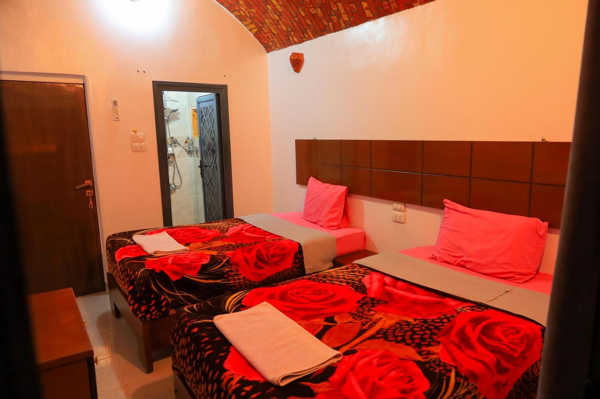 אסואן Jamaica Guest House חדר תמונה